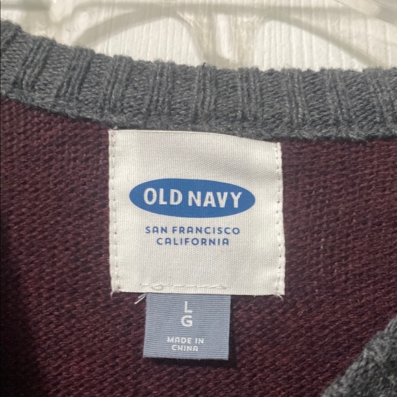 Men's Burgundy Sweater with Gray Accents - Picture 3 of 4